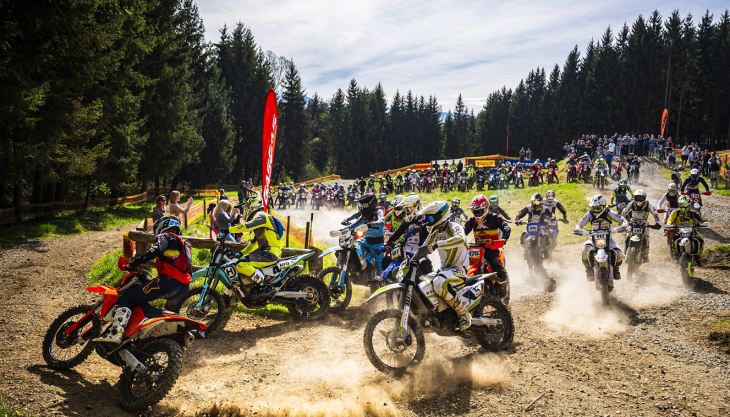 Nach einigen Jahren Pause kehrt die allseits bekannte ENDURO-TROPHY, 2025 in den Enduro Rennkalender Österreichs zurück.