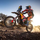 Luciano Benavides von Red Bull KTM Factory Racing belegte auf der dritten Etappe der Rallye Dakar 2025 einen beeindruckenden fünften Platz.