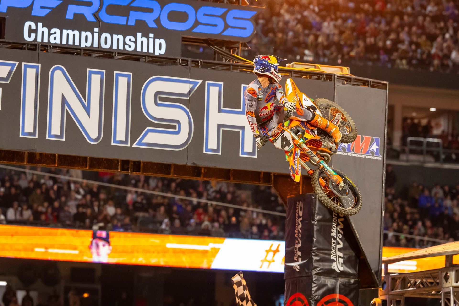 Chase Sexton holt Sieg beim Supercross in Anaheim