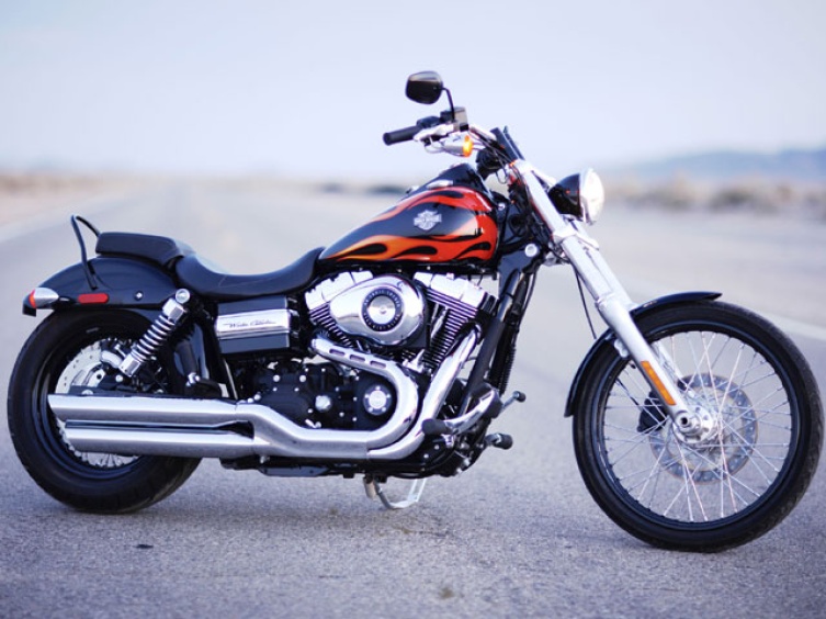 Back to the Roots: Harley-Davidson Wide Glide