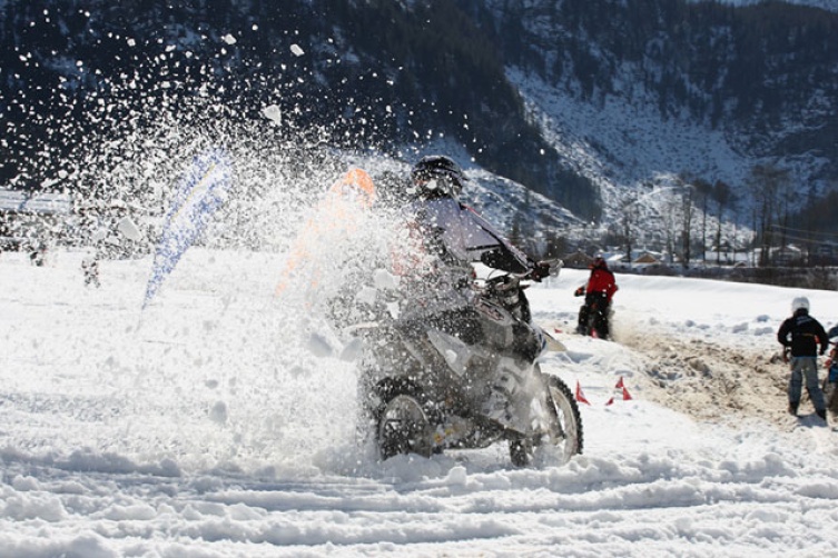 Skijöring in Gosau: Ein Fest für Zuschauer und Athleten