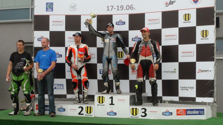 Podium Supersport. Jochen Rotter gewinnt vor Robert Auer und Gerhard Bammacher 