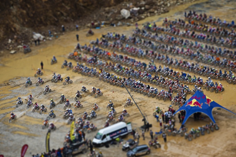 Start zum Red Bull Hare Scramble