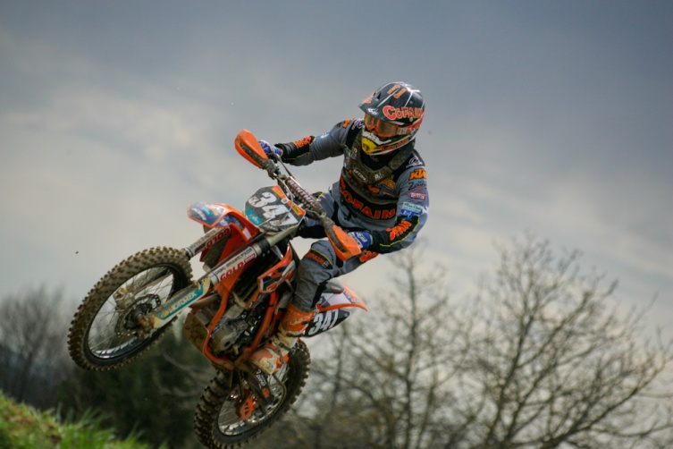 Johannes Klein auf der Zauner-KTM heuer bereits mehrmals unter den Top Ten in der Motocross MX 2 Staatsmeisterschaft (Foto: www.sportpixel.eu / Günter Tod)