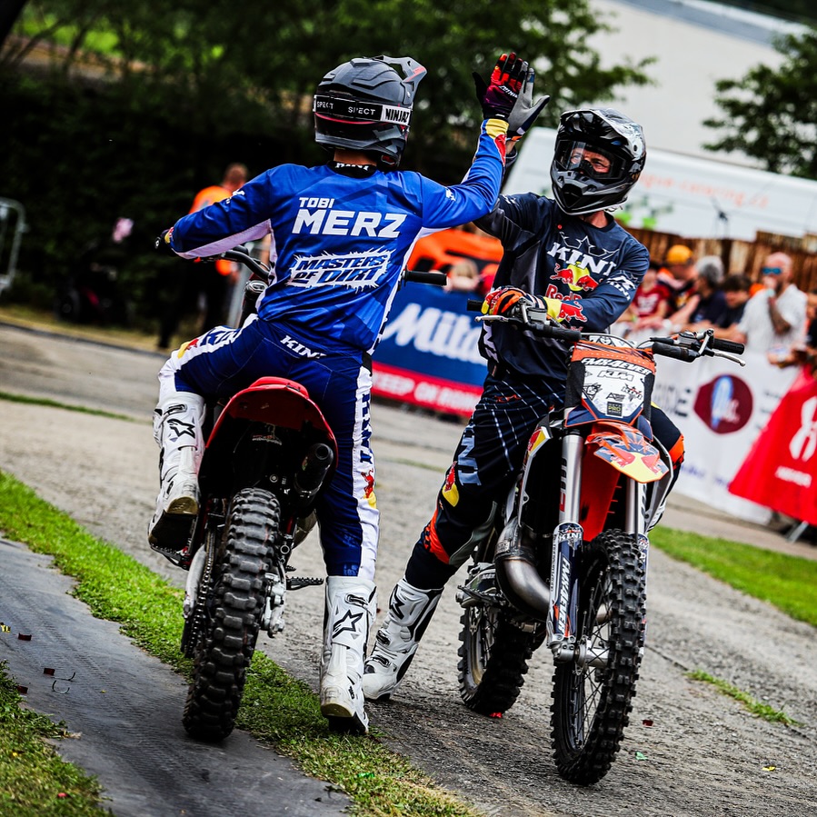 Tobi Merz FMX Friend Motorradreporter Red Bull Erzbergrodeo 