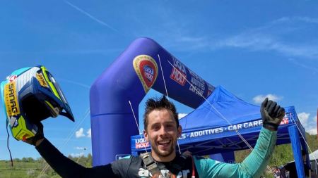 Matthias Buchinger ist zum ersten Mal bei enduro PANORAMA in der Profiklasse angetreten und ist stolzer Finisher.