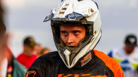 Der Österreicher Christopher Vieghofer erreicht auf KTM trotz Verletzungen Platz 14 Overall in der Klasse Gold.