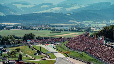 Damit einem perfekten Rennwochenende auf dem Red Bull Ring nichts im Weg steht, gibt es zahlreiche  Anreise-Varianten.