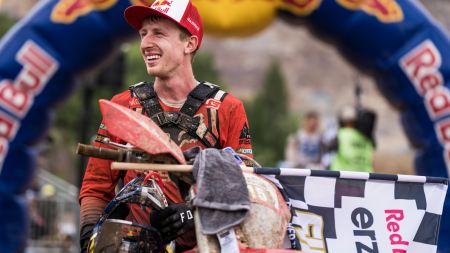 Am 12. Oktober 2024 haben Hard-Enduro-Fans die exklusive Gelegenheit, mit einem der besten Fahrer der Welt auf Tuchfühlung zu gehen: Michael Walkner!