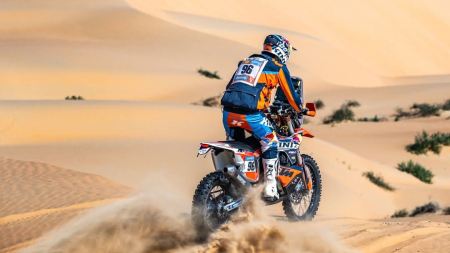 Sensationell - Tobias Ebster holt auf seiner Standard KTM einen P3 auf Etappe 10. Mächtig unterwegs unser Österreicher!