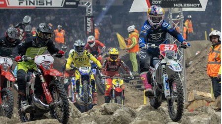 Die FIM SuperEnduro Weltmeisterschaft kam zur 5. Runde nach Budapest, Ungarn, und brachte eine der anspruchsvollsten und unberechenbarsten Strecken der Saison.