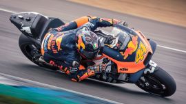 Weniger als eine Woche nach dem ersten Auslauf der MotoGP 2020 auf der Ricardo-Tormo-Strecke in Valencia waren sowohl Red Bull KTM als auch Red Bull KTM Tech3 wieder auf der Strecke, aber weiter südlich auf der iberischen Halbinsel und um die Kurven von Jerez.