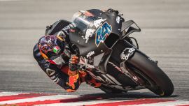 Red Bull KTM Factory Racing und Red Bull KTM Tech3 absolvierten im ersten Testprogramm der MotoGP des Jahres sechs Tage und Hunderte von Runden auf dem Sepang International Circuit. 