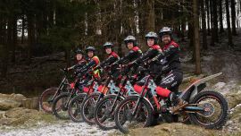 Bei eisigen Temperaturen fand die Teampräsentation vom Trial Racing Team Roseneder in Winklarn (Mostviertler Trialpark) statt.