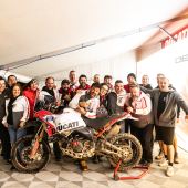 Red Bull Erzbergrodeo 2024: Antoine Meo gewinnt Iron Road Prolog auf Ducati DesertX Rally 