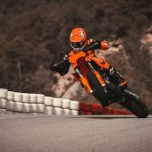 KTM 450 SMR 2025 - neu überarbeitet und Messlatte viel höher gelegt!