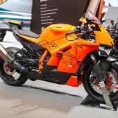 EICMA: KTM 990 RC R, das Mittelklasse-Sportbike aus Mattighofen