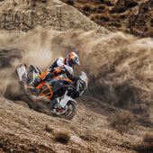 KTM präsentiert die KTM 1390 SUPER ADVENTURE R 2025