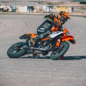 KTM präsentiert die 125 SMC R und KTM 390 SMC R