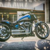 Harley-Davidson St. Pölten hat sich in den letzten Jahren in der österreichischen Custom Szene etabliert.  Wo in den vergangenen Jahren sehr viel Augenmerk auf Power und Leistung gelegt wurde, wird heutzutage sehr viel auf Design und „handmade“ gesetzt. 