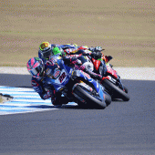 Die FIM Superbike World Championship macht am kommenden Wochenende in Spanien Station. Und nach den ersten zwei Stopps scheint sich bereits eine neue Hackordnung ergeben zu haben. Super-Rookie Álvaro Bautista verwies mit seinem doppelten Hattrick von Australien und Thailand den amtierenden Weltmeister Jonathan Rea sechsmal auf Platz zwei.