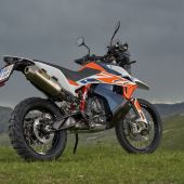 KTM enthüllt sein extremstes ADVENTURE-Modell – die limitierte KTM 790 ADVENTURE R RALLY des Modelljahres 2020.