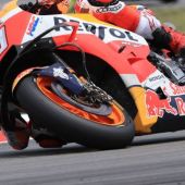 MotoGP-Weltmeister Marc Marquez hat sich die Pole-Position für den Grand Prix von Großbritannien gesichert. 