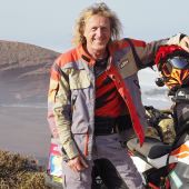 Nach 5 Monaten und 22.000 Kilometern auf der KTM 790 ADVENTURE R durch Wüste, Busch und Regenwald ist KTM ADVENTURE-Botschafter Joe Pichler zurück in der Heimat und tourt ab Herbst 2019 durch Österreich und Deutschland, um in spannenden Live-Reportagen von seinen Abenteuern zu erzählen.