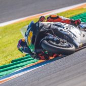 Red Bull KTM Factory Racing und Red Bull KTM Tech3 haben sich in Valencia und nach dem neunzehnten und letzten MotoGP-Lauf dieser Woche sofort mit ihrem Testprogramm vertraut gemacht.