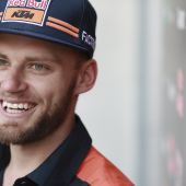 Brad Binder, Pit Beirer und Anna Veith am Montag, 10. August, ab 21:10 Uhr bei „Sport und Talk aus dem Hangar-7“