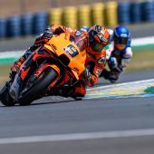 Danilo Petrucci fuhr mit seiner Tech3 KTM Factory Racing RC16 auf Platz 5 in einem rasanten Dry-Wet-Dry Shark Grand Prix de France in Le Mans. 