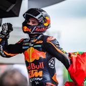 Der Portugiese holt seinen dritten GP-Sieg in zwei Saisons und den ersten in den Farben von Red Bull KTM Factory Racing.