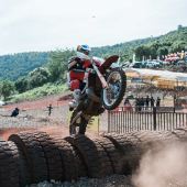 Michael Walkner holt den Gesamtsieg vor Mario Roman und Graham Jarvis beim „Uncle Hard Enduro 2024“.