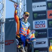 Herlings schließt die MXGP 2024 mit einer Bronzemedaille ab