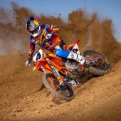 Die neuesten Versionen der READY TO RACE-Motocrossmodelle von KTM sind die wettbewerbsorientierte High-End-Option für Fahrer, die für den Rennsport brennen.