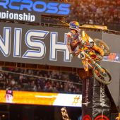 Chase Sexton holt Sieg beim Supercross in Anaheim